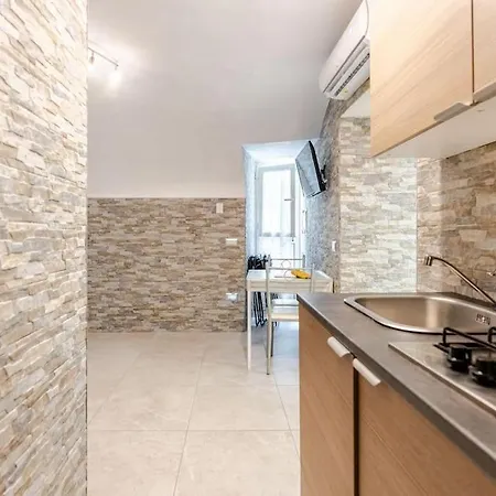 Noble Loft In Historical Building - 800m Subway アパート *