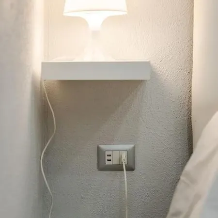 Noble Loft In Historical Building - 800m Subway * ナポリ