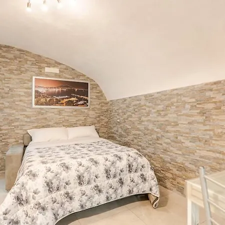 Noble Loft In Historical Building - 800m Subway アパート